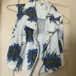 Fashion LOVE zip up flower vest